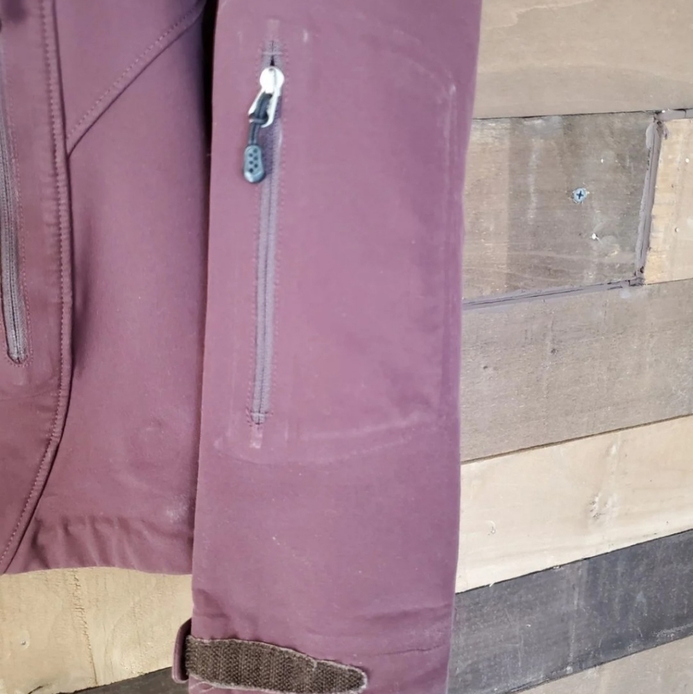 Patagonia Guide Softshell Jacket - image 5